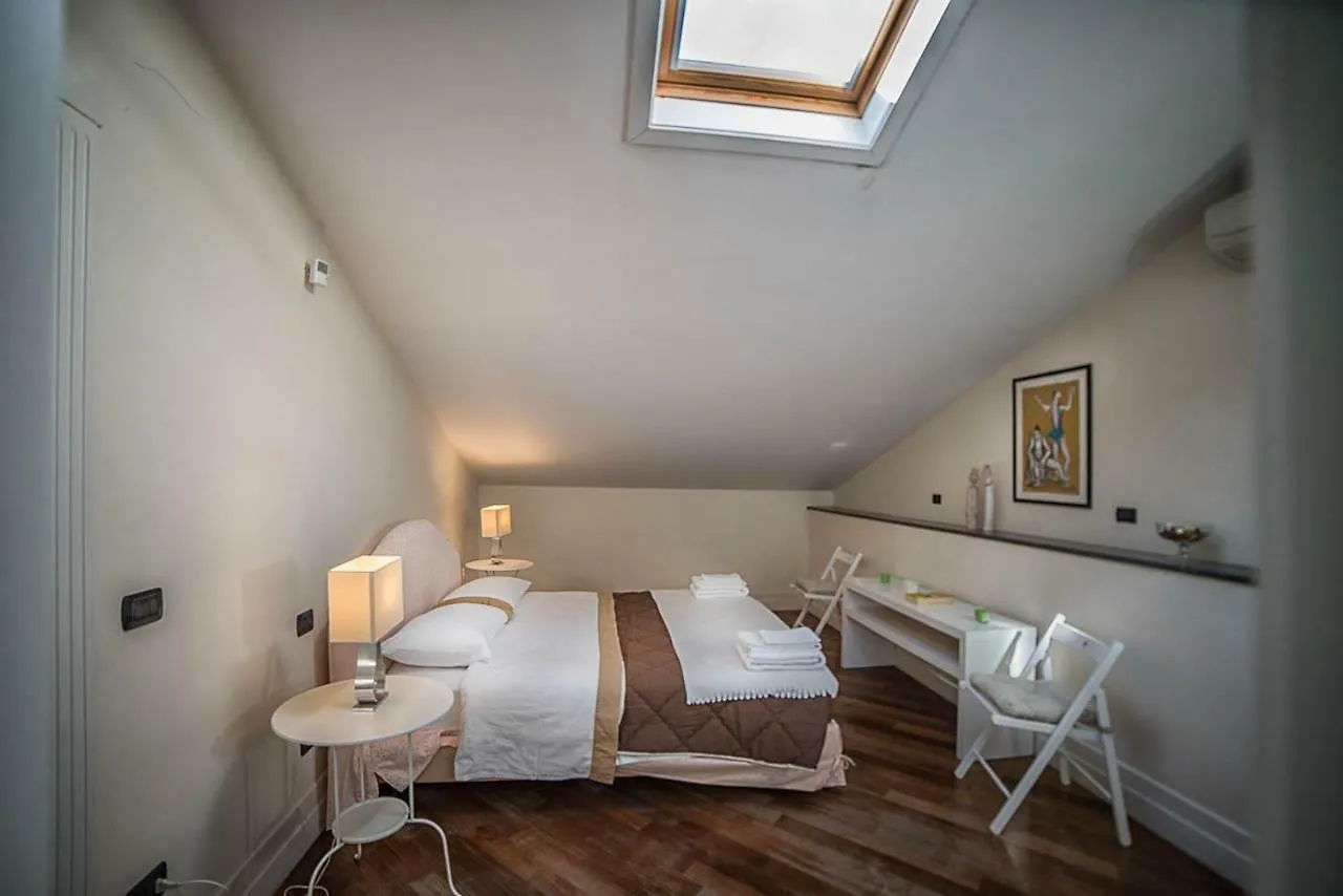 Vomero Roof Νάπολη Bed and Breakfast